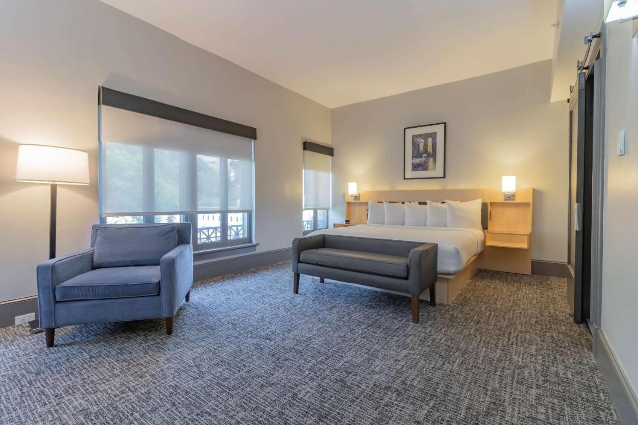 The Waters Hot Springs, Tapestry Collection By Hilton Hotel Eksteriør billede